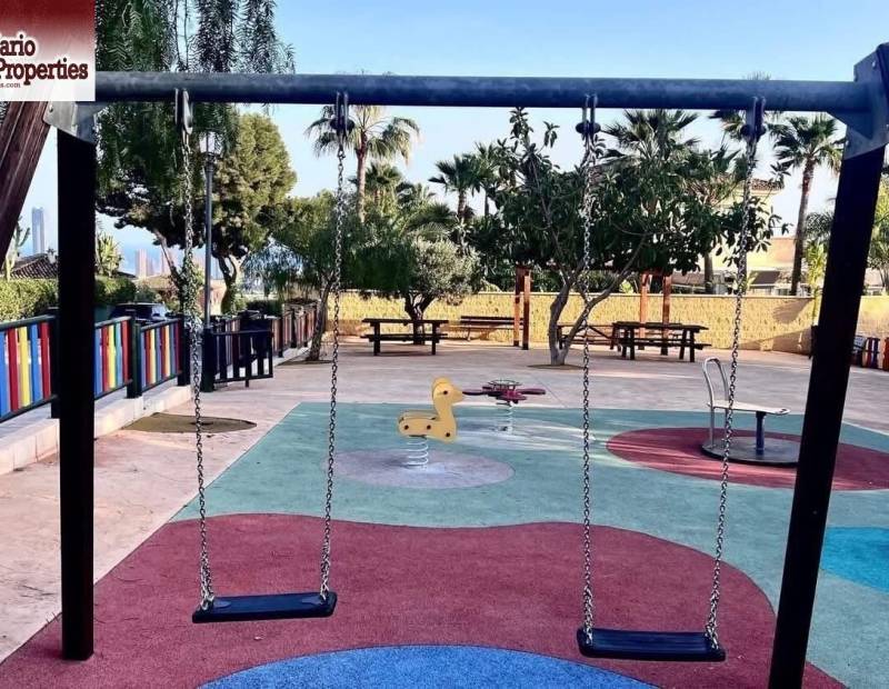 Продажа - спаренный дом - Camporrosso village - Finestrat