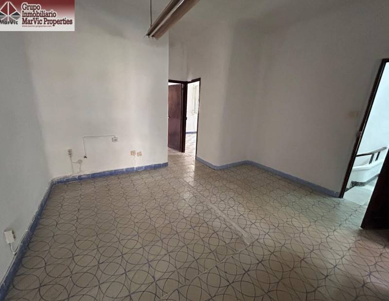 Sale - Solar house - Villajoyosa