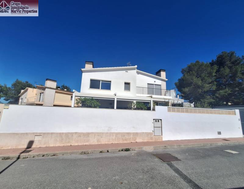 Venta - Chalet - Alfaz del PI Pueblo-Urbanizaciones - l'Alfas del Pi