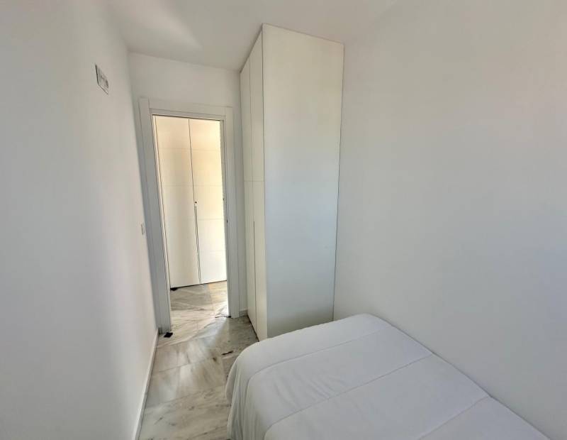 Продажа - АПАРТАМЕНТЫ - Cala de Benidorm - Benidorm