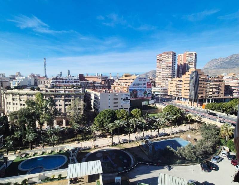 Продажа - Piso - Avenida Alfonso Puchades - Benidorm