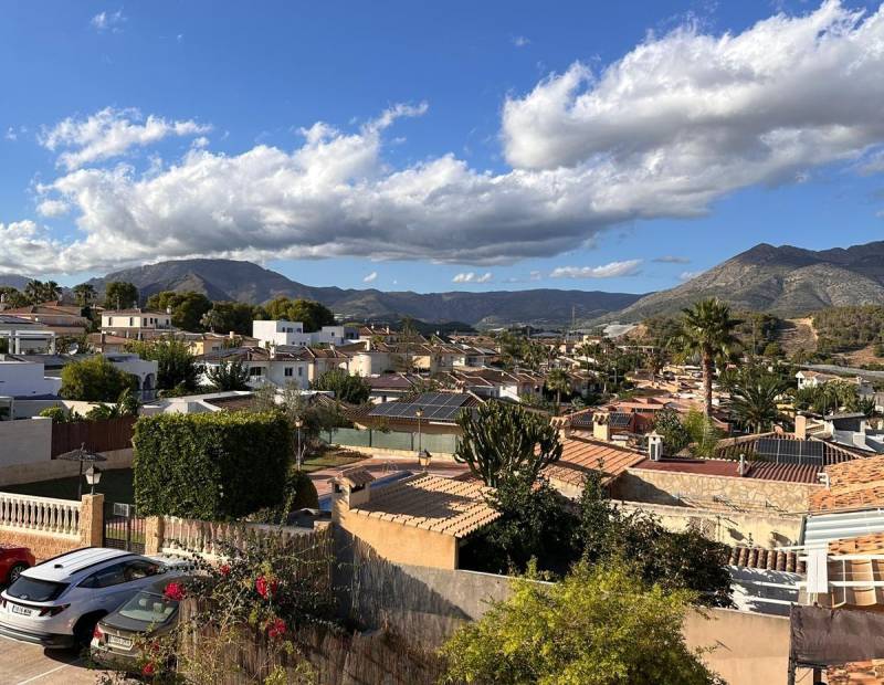 Sale - Semi-detached house - Montahud - La Nucía