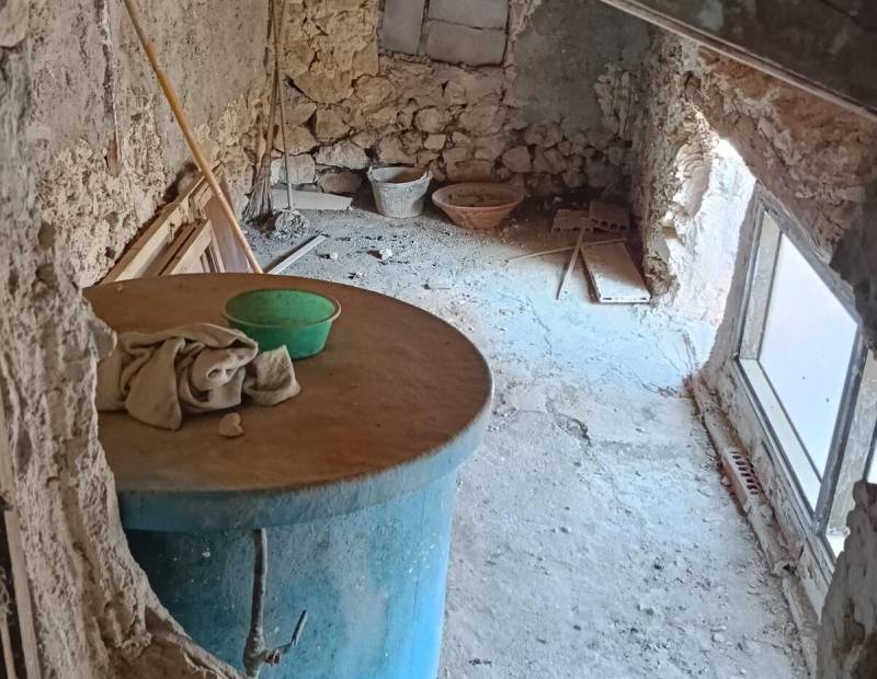 Sale - House - centro pueblo - Relleu