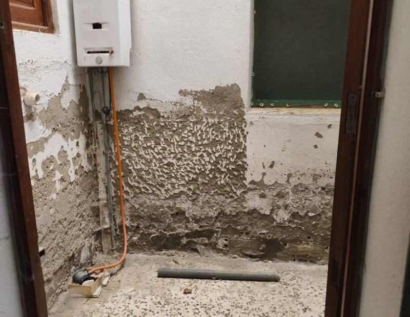 Sale - House - Fuentes de Andalucia