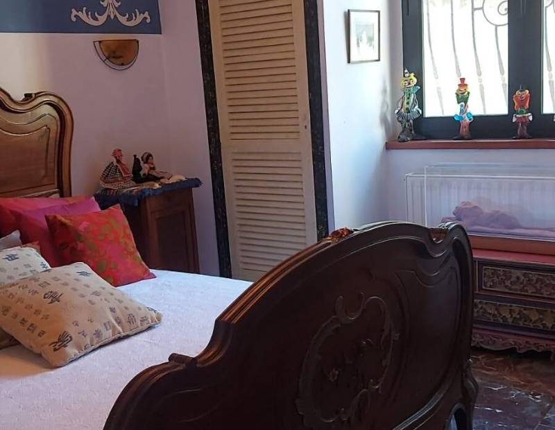 Продажа - Дом с земельным участком - Castell de Guadalest (el) - Guadalest