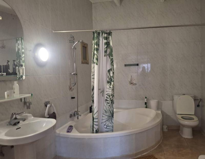 Продажа - шале - Avenida Europa - Benidorm