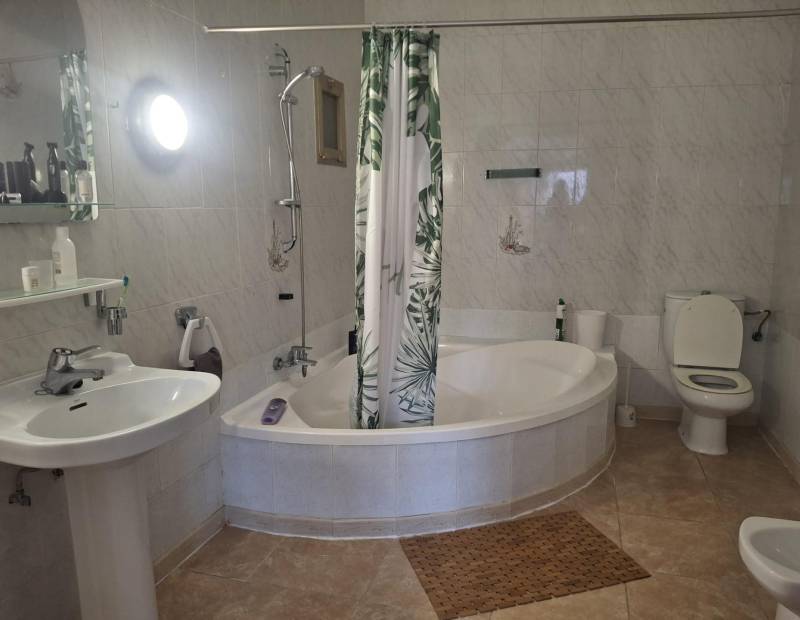 Продажа - шале - Avenida Europa - Benidorm