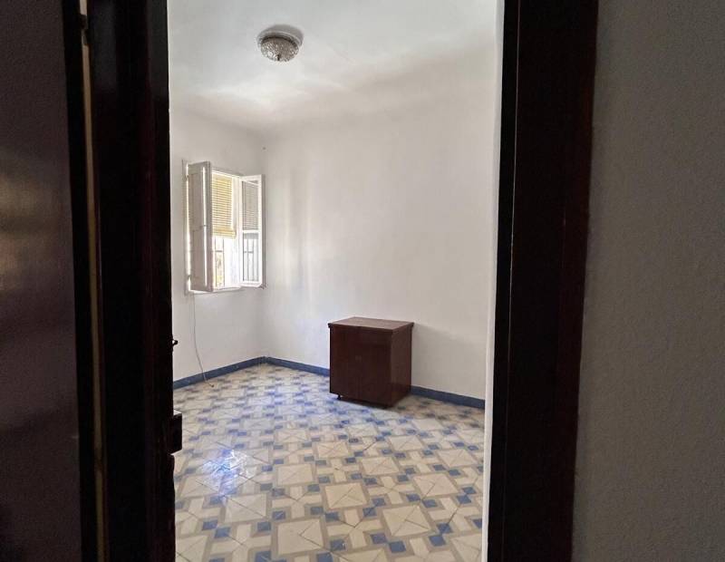 Sale - Solar house - Villajoyosa