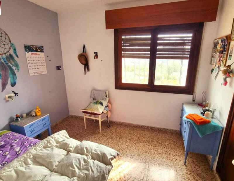 Продажа - Дом с земельным участком - Urbanizaciones - Benidorm