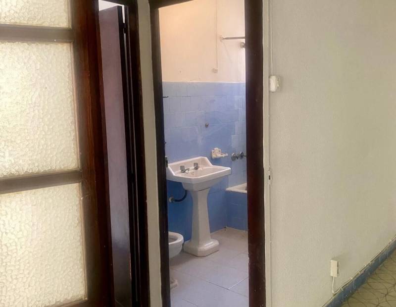 Sale - Solar house - Villajoyosa