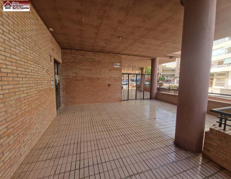 Sale - Flat - 2a linea - Villajoyosa