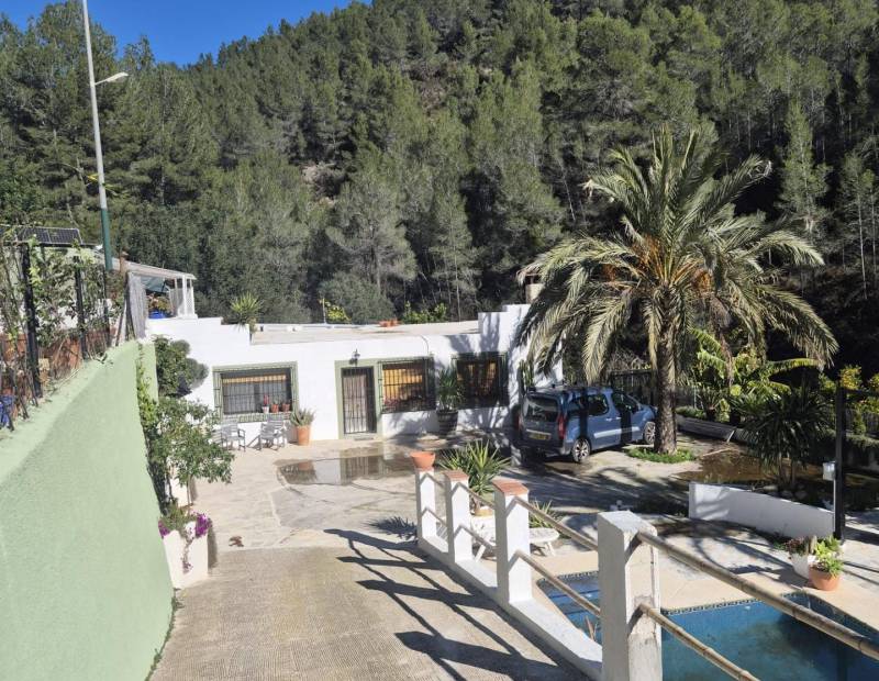 Sale - Rustic property - Campo - Bolulla