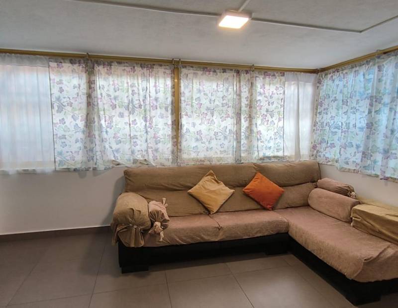 Venta - Local comercial - Rincon de Loix Alto - Benidorm