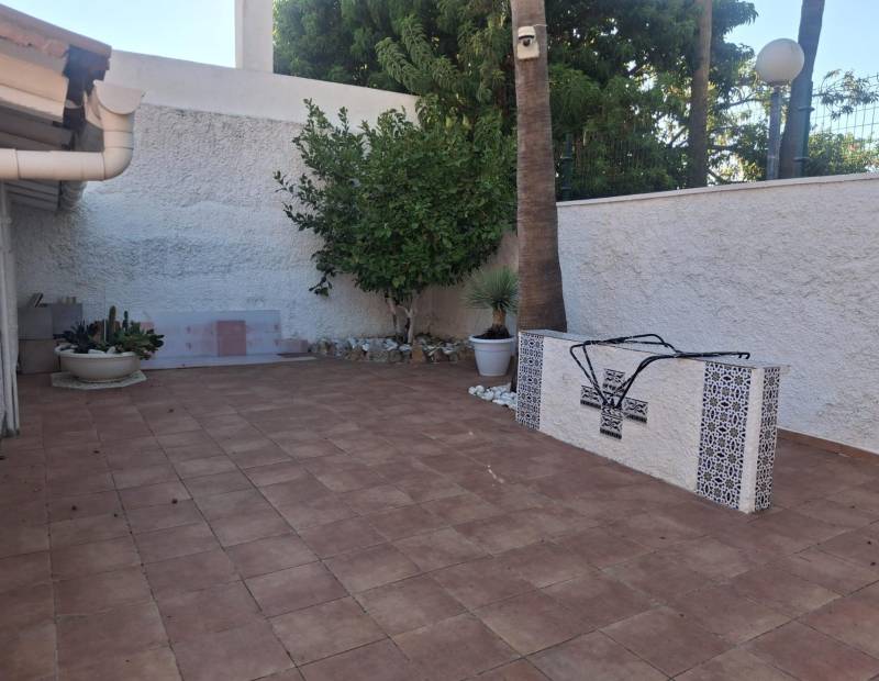 Продажа - шале - Avenida Europa - Benidorm