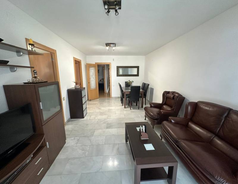 Продажа - квартира - Avenida L Aigüera - Benidorm