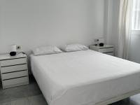 https://fotos15.apinmo.com/1156/30058407/2-8.jpg
