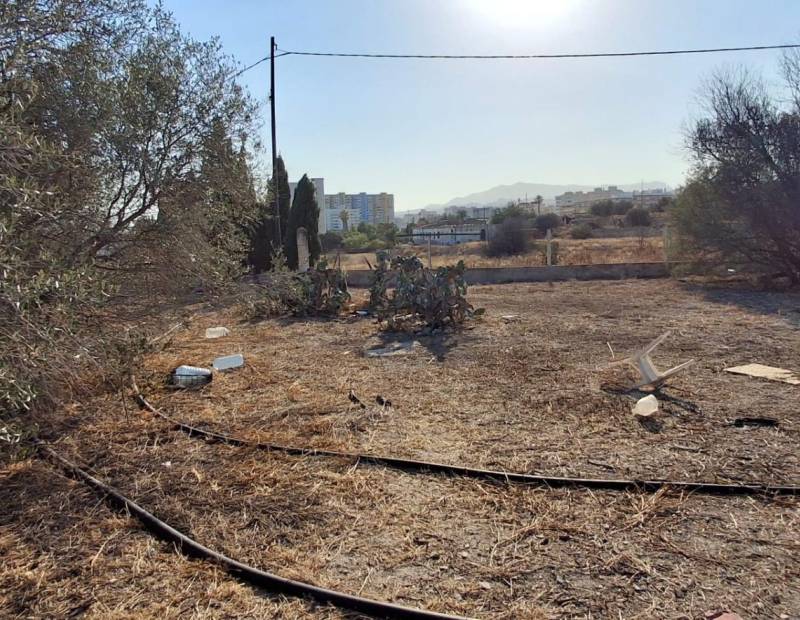 Sale - Plot of land - Playa De Los Estudiantes - Villajoyosa