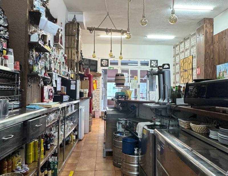 Traspaso o Alquiler - Negocio - Guardia Civil - Villajoyosa