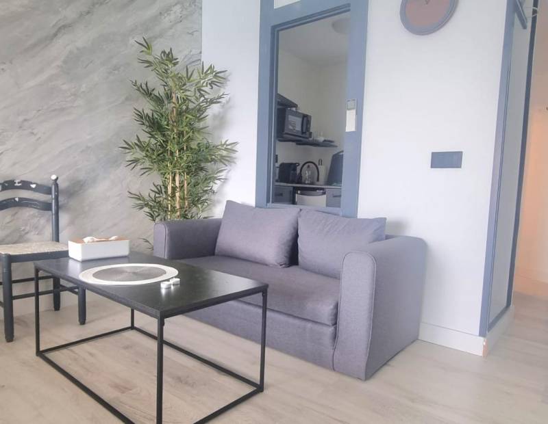 Venta - Estudio - Avenida del Mediterraneo - Benidorm