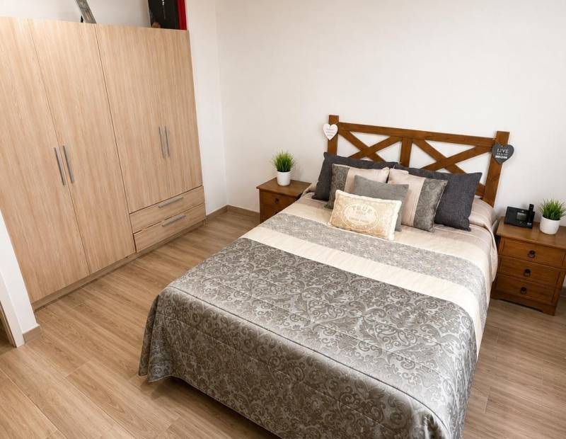 Продажа - квартира - Colonia Madrid - Benidorm