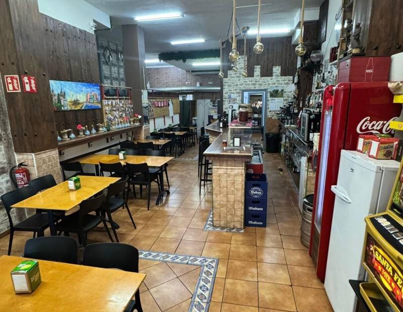 Traspaso o Alquiler - Negocio - Guardia Civil - Villajoyosa