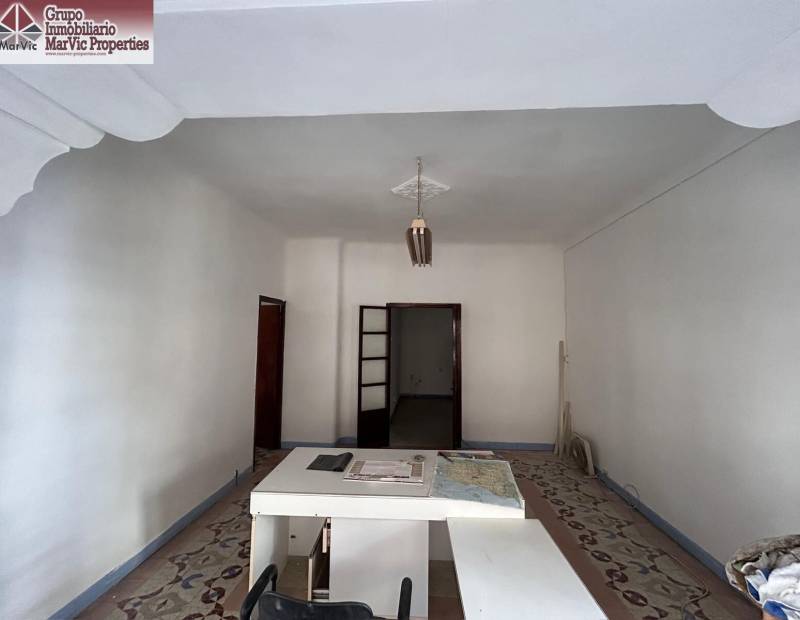 Sale - Solar house - Villajoyosa